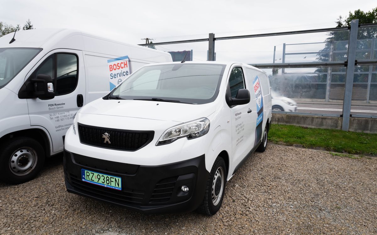 Peugeot E-Expert Long elektryczny do wynajęcia, warsztat samochodowy Fox Rzeszów